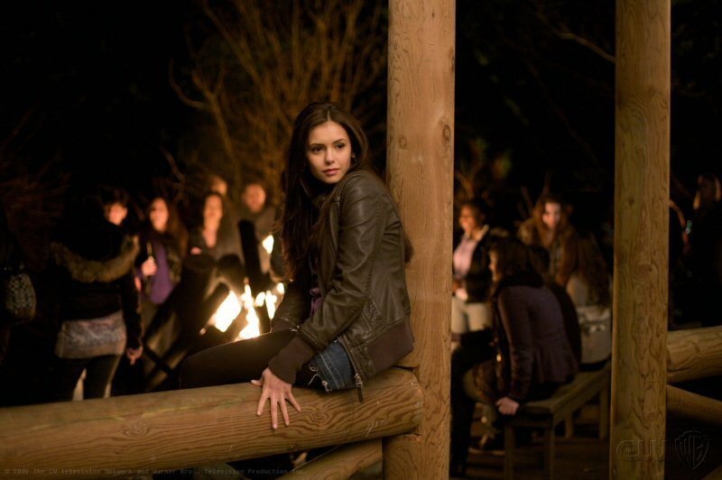 Elena-Gilbert-elena-gilbert-8212112-800-532.jpg